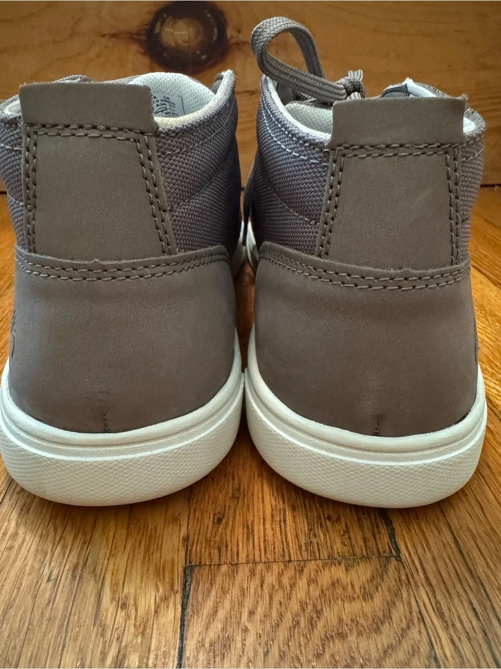 Timberland Men's Groveton Leather Chukka Sneaker